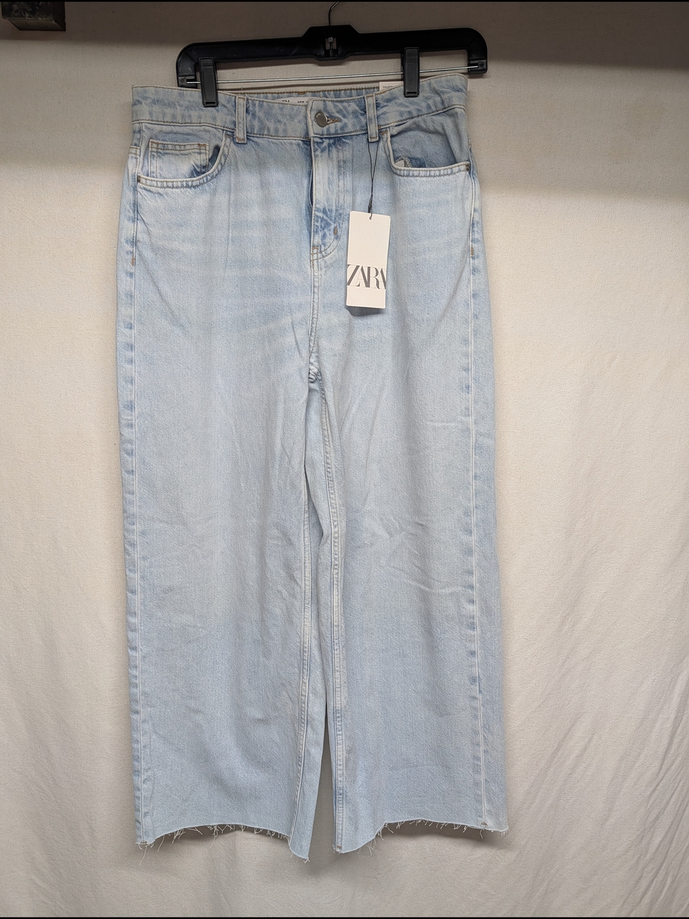 ZARA Light Blue Straight Leg Jeans - Women's